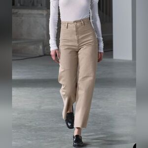 NWOT Zara High Rise Beige Jeans